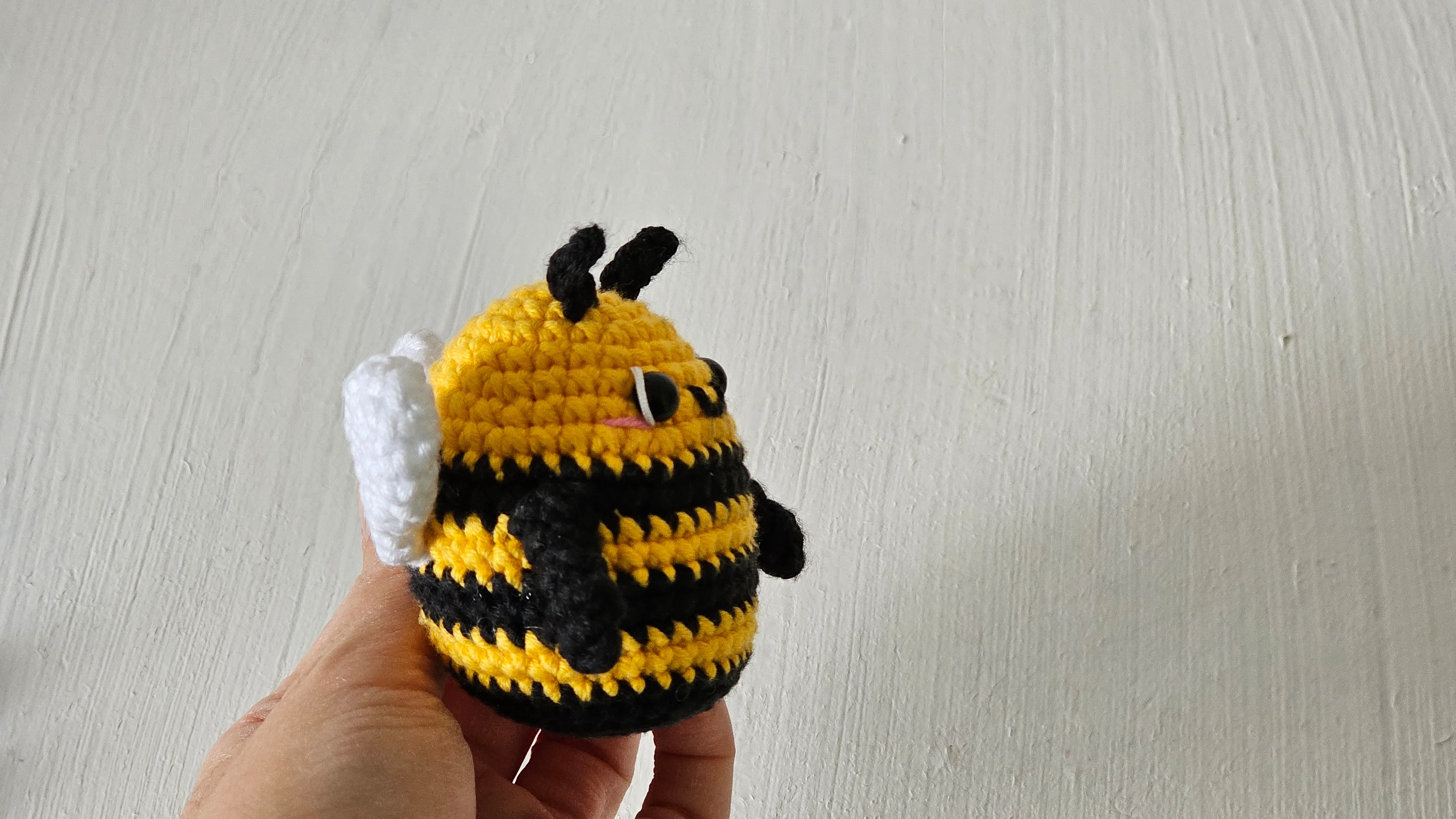 Bee Crochet Pattern - Image 3