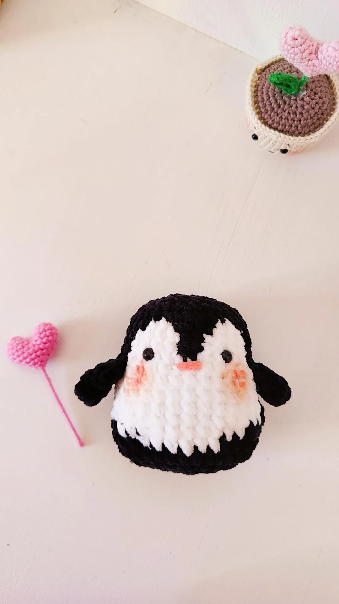 Pocket Penguin Crochet Pattern - Image 3