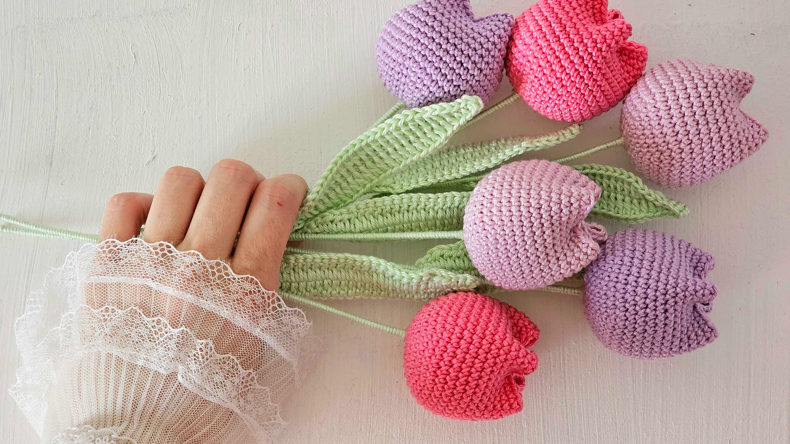 The Forever Flower Crochet Kit & Greeting Card - Image 10